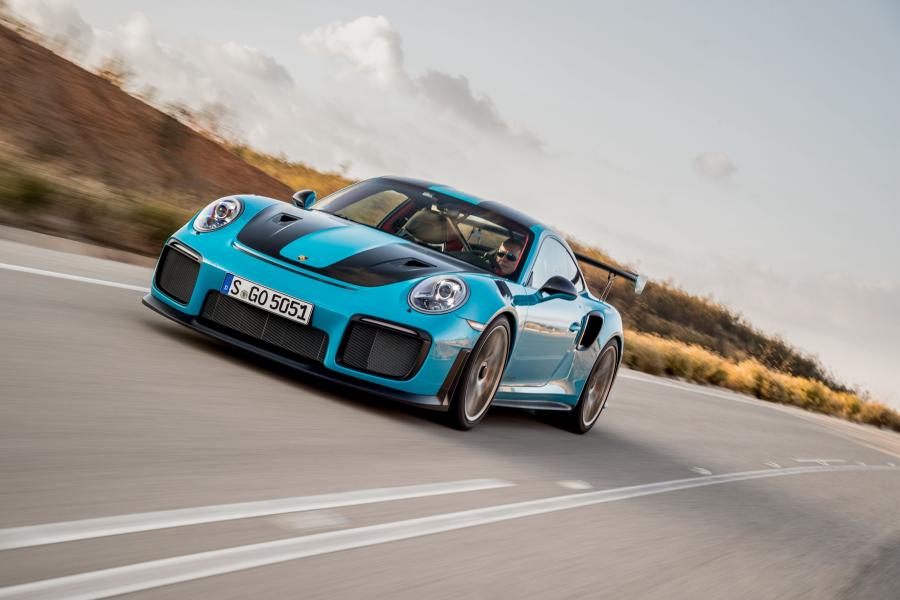  Porsche 911 GT2 RS (991) 2017 года  (WW) (фото 4 из 93)